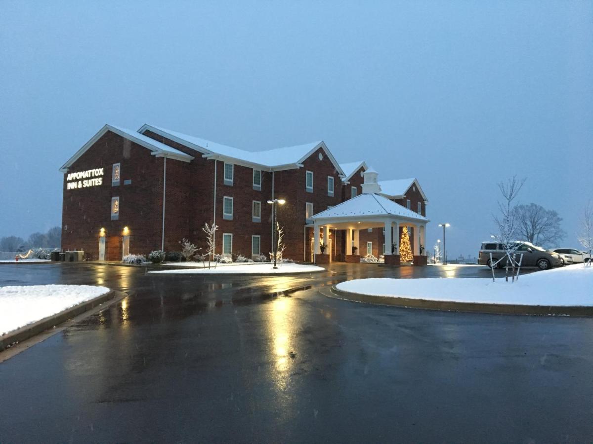 Appomattox Inn And Suites Exterior photo